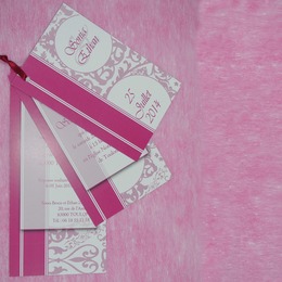 Feuillet décalé rose