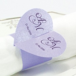 rond de serviette coeur mauve